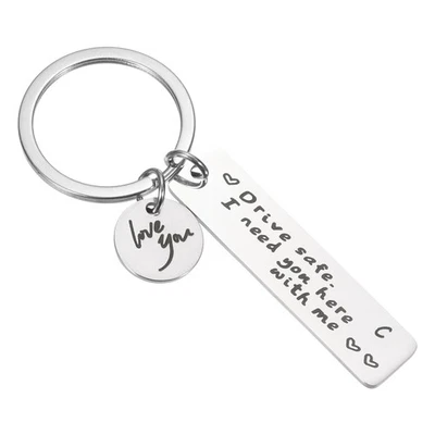 Drive Safe Love You Letter C Keychain I Need You Here with Me, Silver Foto 1 de 4