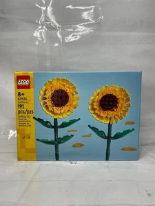 LEGO Botanicals: Sunflowers (40524) SEALED - Picture 1 of 2