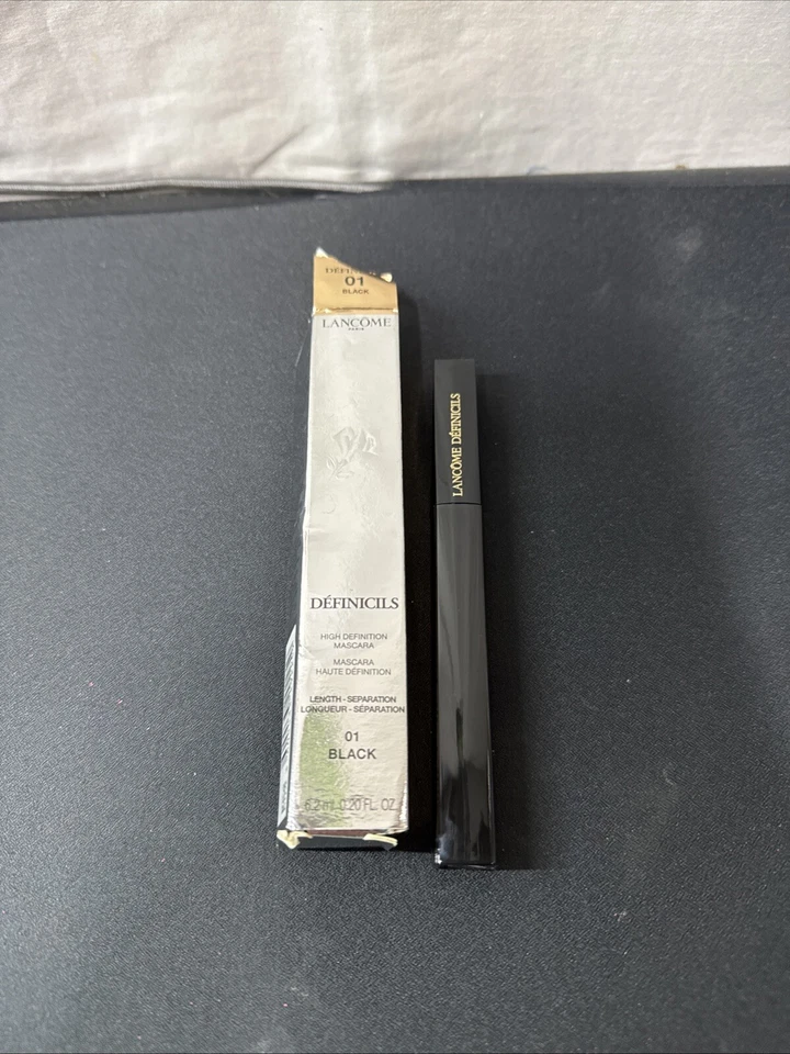 LANCOME Definicils High Definition Lengthening Mascara 01, 0.20 Oz - Black (W-C-11770)