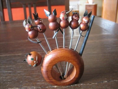 Set 6 Stück Cocktail Spieße Picker Glasmarker Katze mit Mäusen super niedlich - Bild 1 von 4