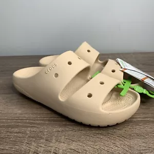 Crocs Sandalia Clásica V2 Shiitake Beige 2 Correas Zapatos Mujer Talla 7 - Hombre 5 NUEVO - Imagen 1 de 9