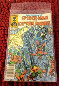 Marvel Comics Marvel Team-Up Spider-Man y Capitana Marvel #142 - Imagen 1 de 3