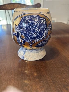 Ryan Hoffmann Anthropologie Blue White Gold Hardin Does Plantes Vase MMXIV - Picture 1 of 6