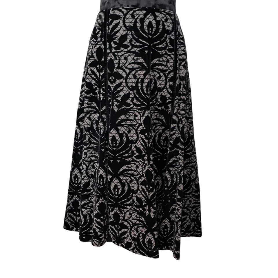 Falda Terciopelo Burnout Talla 12 Negra Gris Barroca Gótica Romántica Oscura Academia Foto 1 de 4