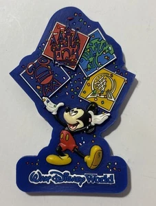 "Imán de vinilo para refrigerador Walt Disney World Mickey Mouse 4"" 3D" - Imagen 1 de 5