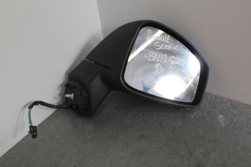 Foto 1 di 8