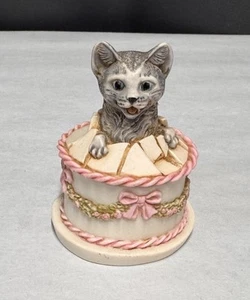 Harmony Kingdom “Gateau” Cat Lover Birthday Cake Treasure Jest 2002 Mint - Picture 1 of 6