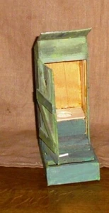 Garten WC-17cm hoch, 11cm tief und 6cm breit-Puppenstubenminiatur-1:12-gut - Bild 1 von 4