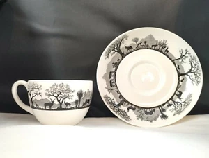 Wedgwood Etruria Barlaston Kruger National Park Cup & Saucer African Animals - Picture 1 of 9