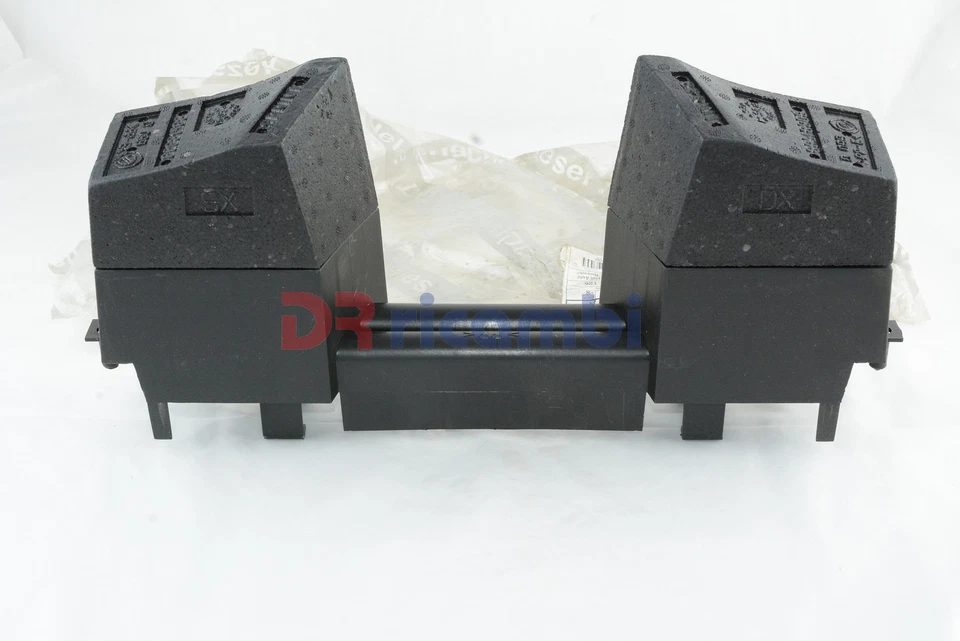 TAMPONE PARACOLPI PARAURTI ANTERIORE CENTRALE ALFA ROMEO GT (2003-2010) 60681568 Foto 1 de 4