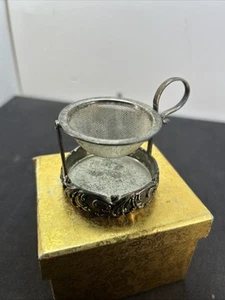 Vtg Tea Strainer W/ Swinging Bkt Stand Silver Played 1999 China - Picture 1 of 5