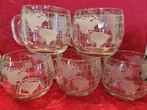 Set of 5 Vintage Nestle World Map Globe Etched Glasses Mugs Coffee Tea Cups Mugs - Imagen 1 de 6
