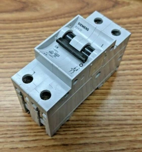 SIEMENS 5SX22 CIRCUIT BREAKER C6 - REMOVED FROM PREVIOUSLY WORKING EQUIPMENT - Picture 1 of 2