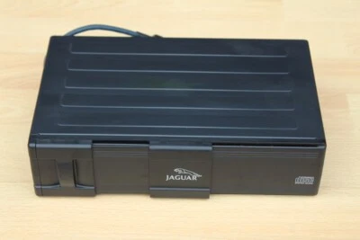 CD MULTI CHANGER / 6CD PLAYER - Jaguar XJ6 XJ12 XJR XK8 X300 XJ40 XJS 1986-1997 - Image 1 of 3