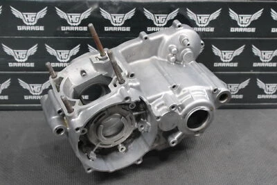 1994 KAWASAKI KDX200 OEM ЛЕВЫЙ ПРАВЫЙ БЛОК КАРТЕРА КАРТЕРА ДВИГАТЕЛЯ - Изображение 1 из 4