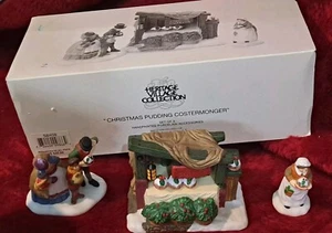 Reparto 56 Christmas Pudding Costermunger Heritage Village Accessorio #58408 - Foto 1 di 16