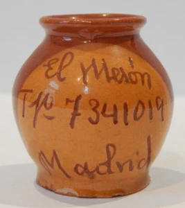El Meson Madrid, Unique Collectible Red Clay Mini Vase Toothpick Holder - Spain - Picture 1 of 8