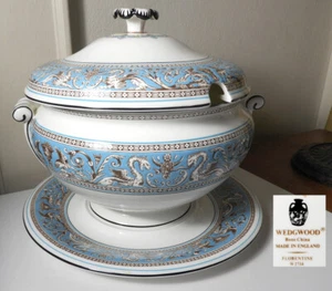 TUREEN y placa inferior florentina turquesa (w2714) Wedgwood, ¡COMO NUEVA! - Imagen 1 de 2