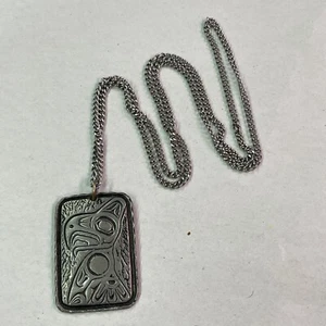 Native Canadian Pacific Coast bird raven eagle engraved pewter Pendant - Picture 1 of 3