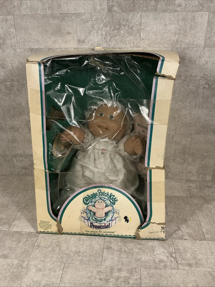 VINTAGE 1985 Coleco CABBAGE PATCH KIDS PREEMIE Girl Box & Certificate - Image 1 of 4
