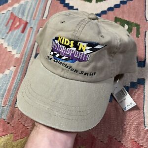 Neuf avec étiquettes chapeau à bretelles kaki vintage années 90 enfants 'n sports automobiles la série télévisée Disney