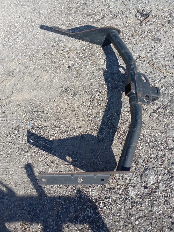  U-Haul Class III Hitch 2002-2007 Jeep Liberty - 78226 - Image 1 of 1