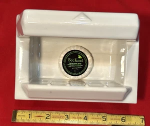 Vintage Gloss White: Classic Ceramic Soap Dish with Grab Bar, The Fairfacts Co. - Picture 1 of 23