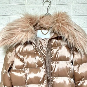 Elisabetta Franchi piumino pelliccia cappotto rosa beige taglia 40 donna mai usato come nuovo - Foto 1 di 12