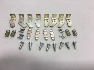 4 - EATON CUTLER HAMMER 373B331G04 SIZE 0 3-4 POLE CONTACT KITS, ONE MONEY - Picture 1 of 4