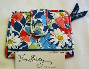 Vera Bradley SUMMER COTTAGE SNAPPY WALLET Coin FOR Purse TOTE Backpack BAG EUC - Picture 1 of 4