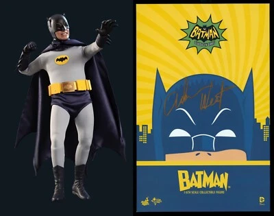 Figura de acción firmada por Adam West Batman '66 1966 programa de televisión Hot Toys Sideshow con certificado de autenticidad Foto 1 de 4