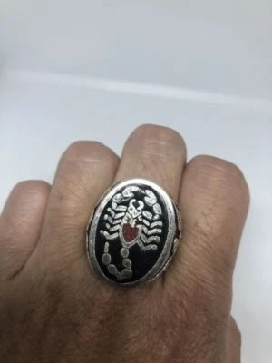 1980's Vintage Silver White Bronze Size 9.75 Men's Stone Inlay Scorpion Ring - Image 1 of 4