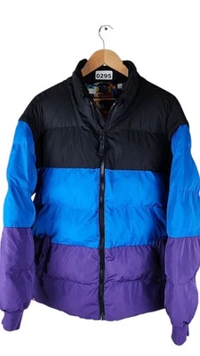 LEGO X TARGET Exclusivo Bloque de Color Púrpura Puffer Chaqueta/Chaleco Hombre Talla Mediana Foto 1 de 4