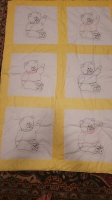 Edredón bebé hecho a mano bordado osos amarillo género neutro franela cálido 55x39" Foto 1 de 4