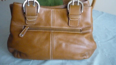 BOLSO DE MANO TIGNANELLO IMITACIÓN CUERO MARRÓN MANGO DBL 13"X9 CAÍDA 11" Foto 1 de 4