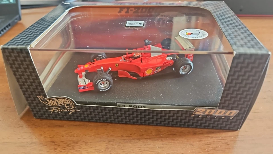 Hot Wheels Racing Ferrari F1 2000 Michael Schumacher Race Car - 1:43 Boxed - Immagine 1 di 4