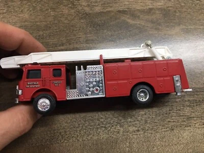 ERTL Pierce Lance 55" Aerial Ladder 2 Buffalo Fire Dept Truck  Red VGC - Image 1 of 4