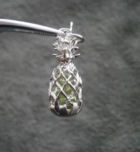 Crea Pineapple Vintage Sterling Silver & Chrysoprase Beads Charm Pendant 2.0g - Picture 1 of 13