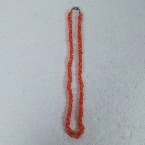 VINTAGE Genuine Angel Skin Coral Necklace 3 Strands Coral Chips Barrel Clasp - Picture 1 of 5