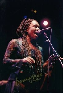 Beverley Skeete handsigniertes Foto 12x8" Autogramm Musik C - Bild 1 von 1
