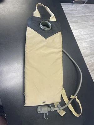 Sistema de hidratación Oldgen US Camelbak Desert Tan Carrier Bladder 2004 Foto 1 de 3