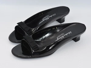 SALVATORE FERRAGAMO Black Patent Leather Open Toe Bow Slide Felicia Sandal 9.5 - Picture 1 of 8