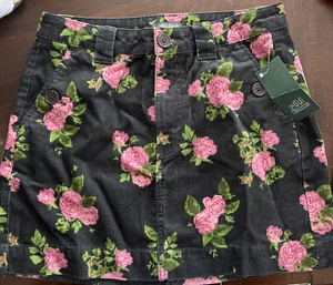 NWOT Wild Fable Women's High Rise Black Floral Corduroy Mini Skirt Size 8 - Picture 1 of 3
