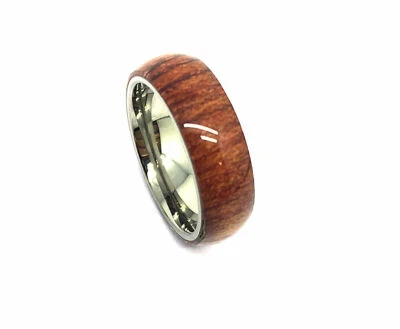Grabado gratuito - Anillo de boda de madera de koa hawaiano marrón puro titanio de 6 mm Foto 1 de 4