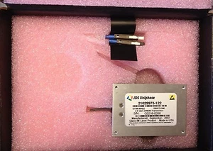 TRANSMISOR DWDM JDS UNIPHASE 2.5 GB/S MODELO: 57TM-98N22 P/N: 21029973-122 - Imagen 1 de 2