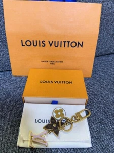 Louis Vuitton Porte Cles Spring Street Monogram Gold M69008 Keyring Used YK043 - Picture 1 of 4