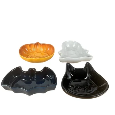 Le Creuset Halloween Mini Dishes Set 4 Stoneware Pumpkin Bat Ghost Cat New 2025 - Image 1 of 4