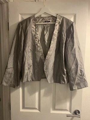 Roman ladies Lovely grey jacket Size 20 new - Image 1 of 4