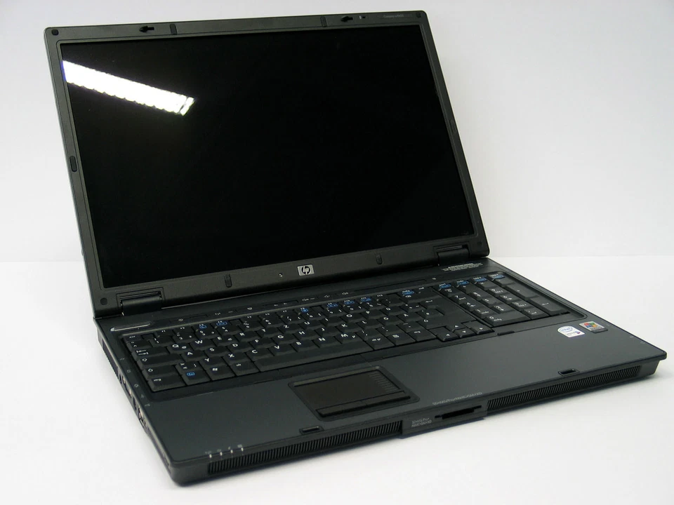 HP NX9420 Core 2 Duo T5500 1,66ghz - DVD-RW - 2048RAM - 80 HDD - WiFi XP - 17,1" - Image 1 of 1