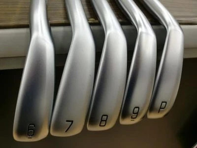 Mizuno JPX 925 Hot Metal Iron set 6-pw / NS PRO 950GH neo R - Image 1 of 4